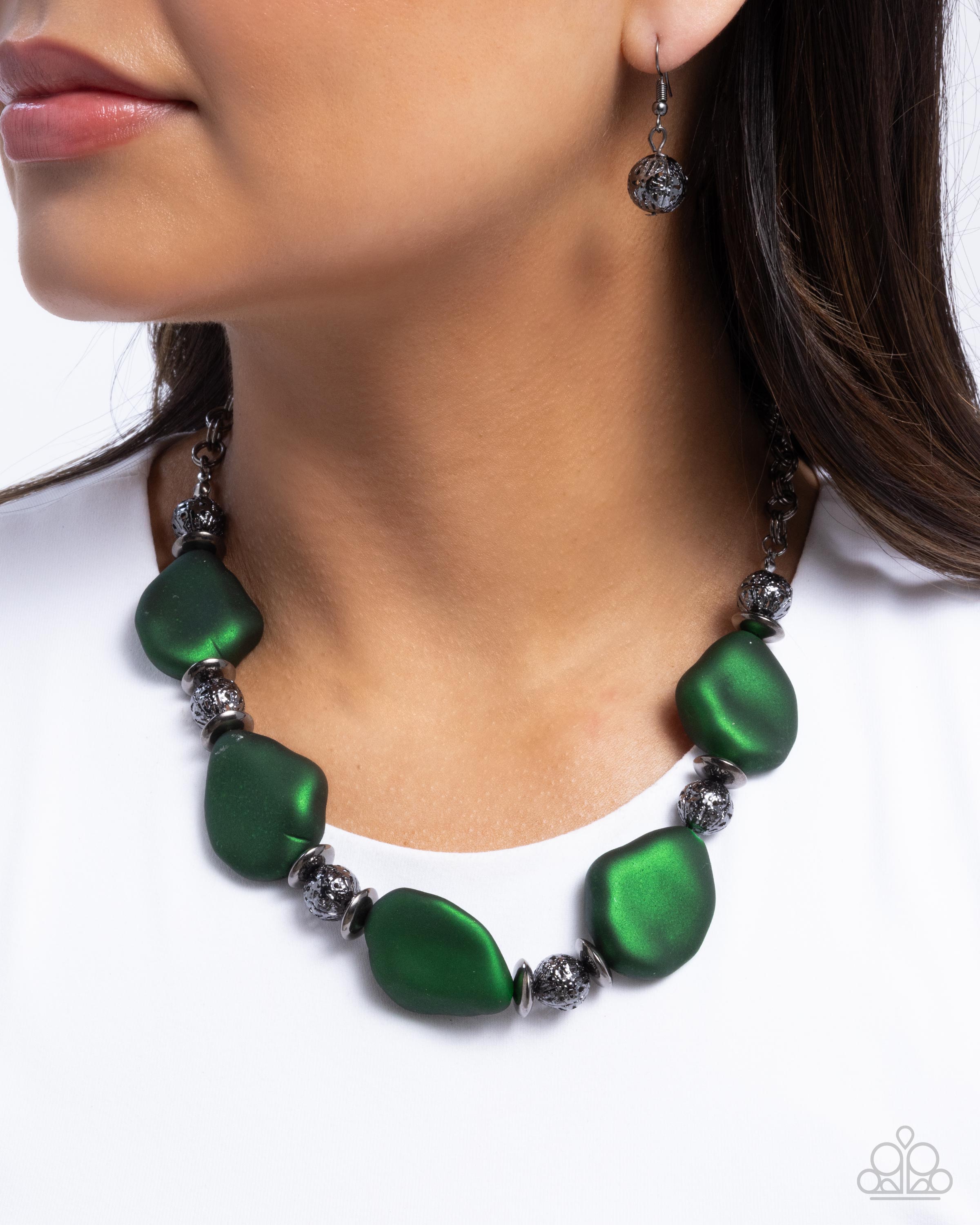 Paparazzi Refulgent Reformation - Green – Studio Bling by Glam With Mack