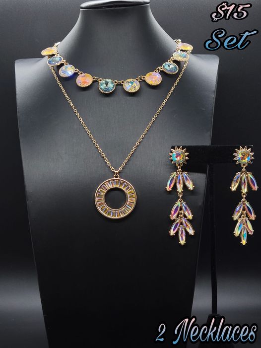 Gold & Iridescent Necklace & Earring Set